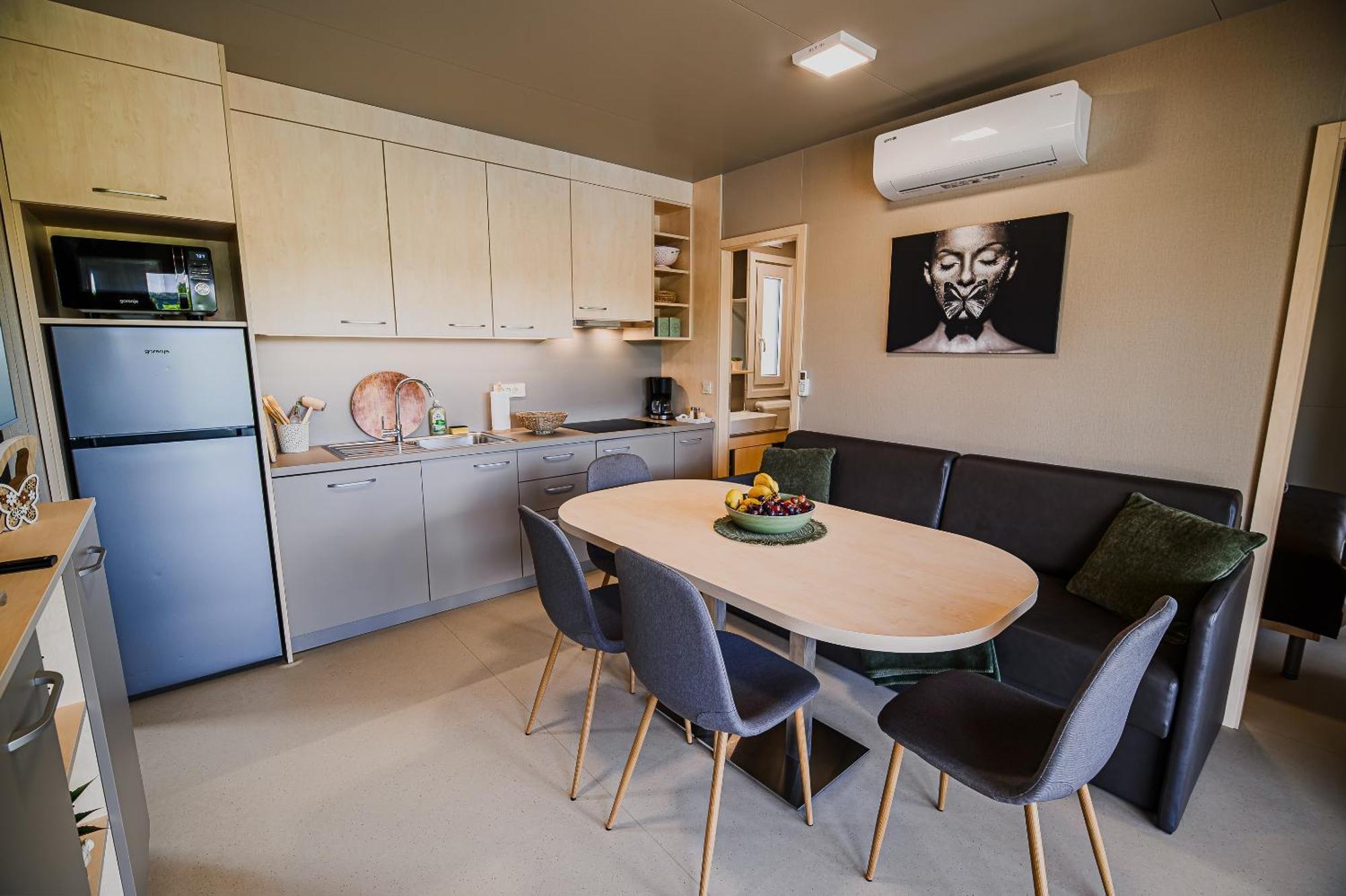 Deluxe Lake View Mobile Homes With Thermal Riviera Tickets Catez ob Savi Exterior photo