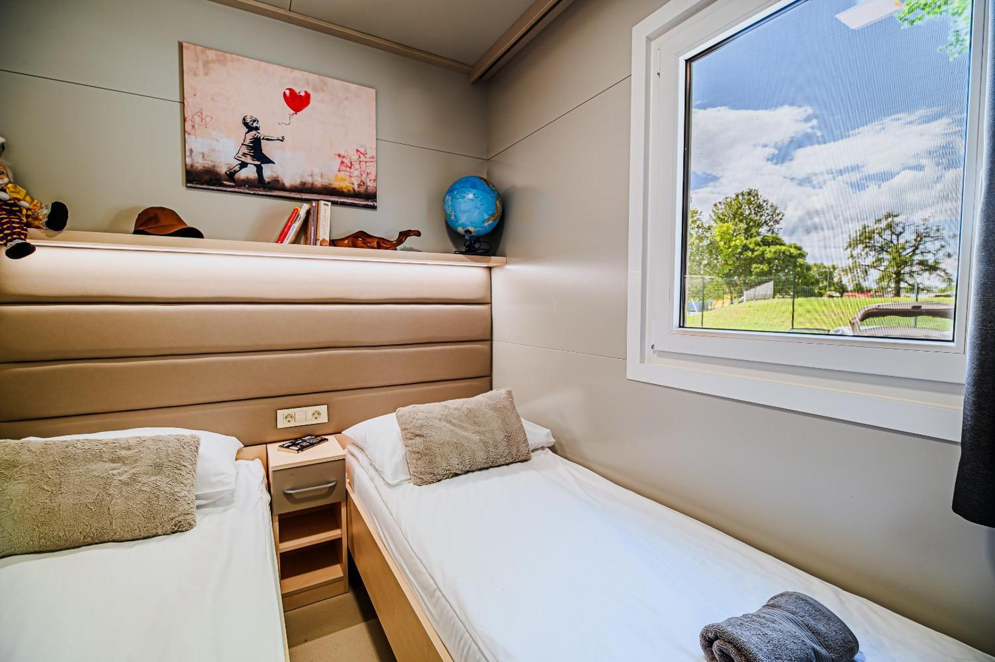 Deluxe Lake View Mobile Homes With Thermal Riviera Tickets Catez ob Savi Exterior photo